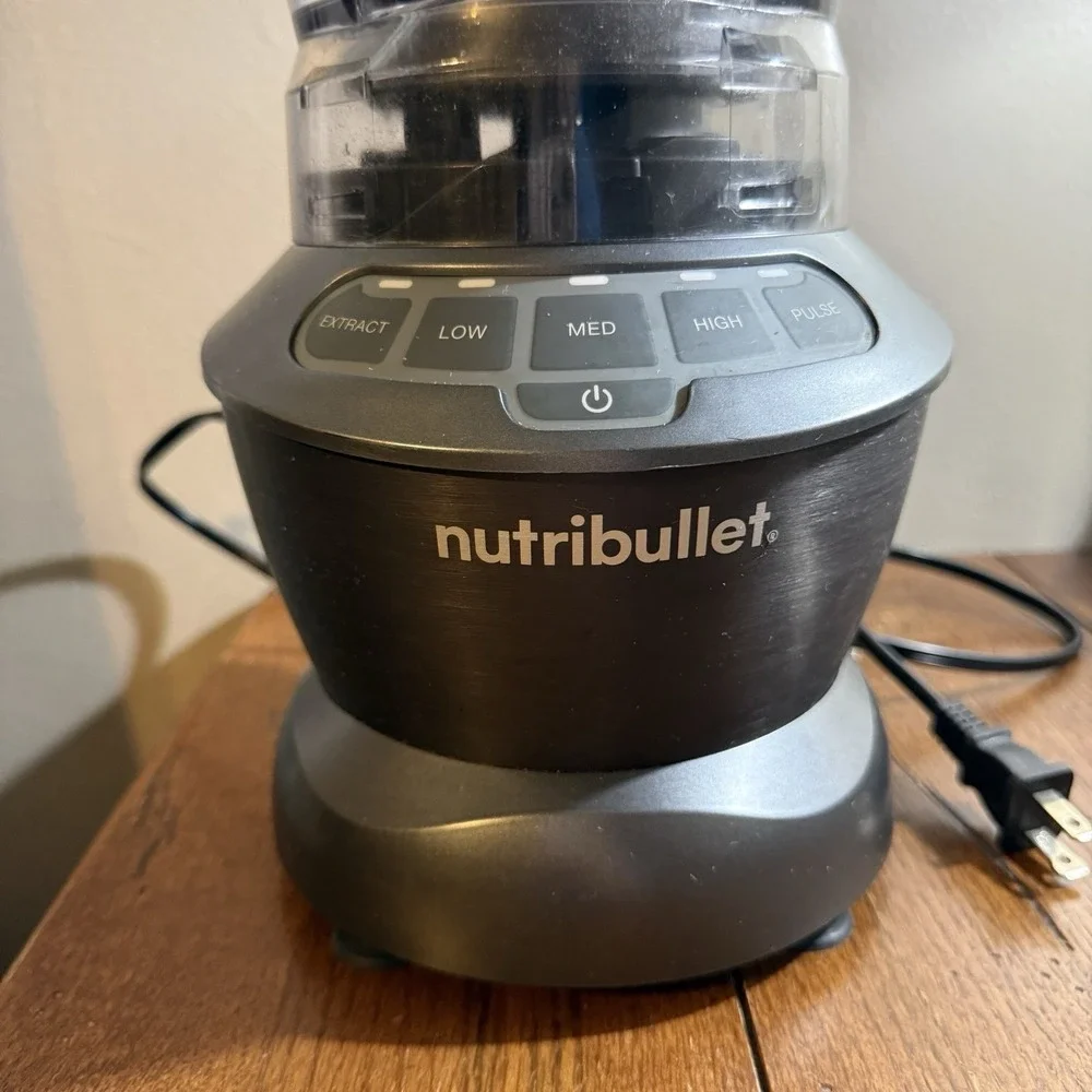 Nutribullet Blender 64 Oz Model NBC-12A 1200 Watt Tested Works Heavy Duty